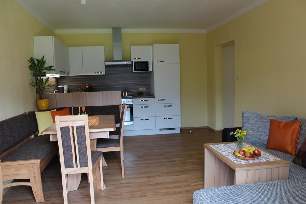 Pension & Ferienwohnung Sonnleiten Gnesau Екстериор снимка