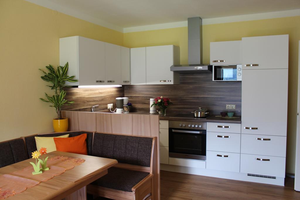 Pension & Ferienwohnung Sonnleiten Gnesau Стая снимка